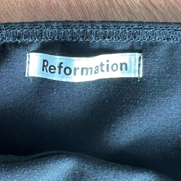 Reformation Square Neckline Sleeveless Crop Top. - Picture 3 of 5